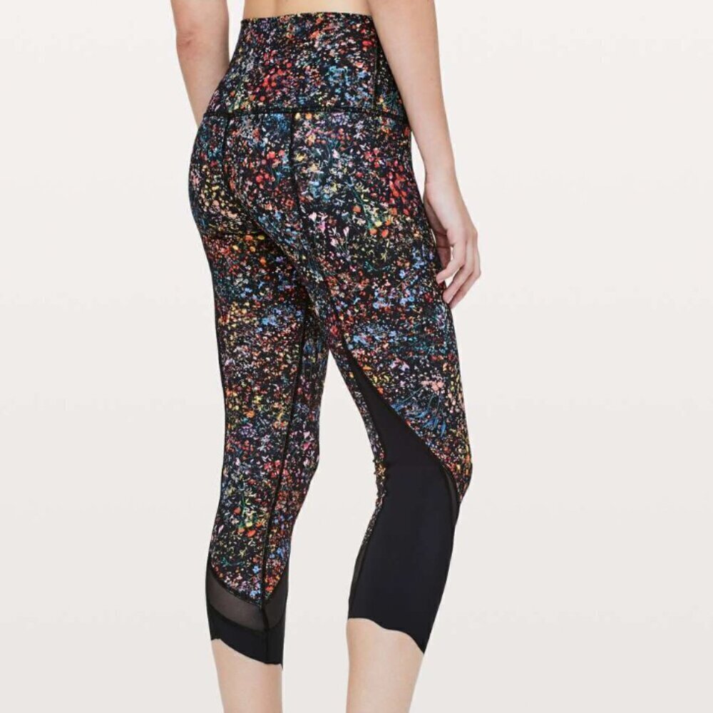 Lululemon Wunder Under Crop Scallop Flowerescent Multi Size 6